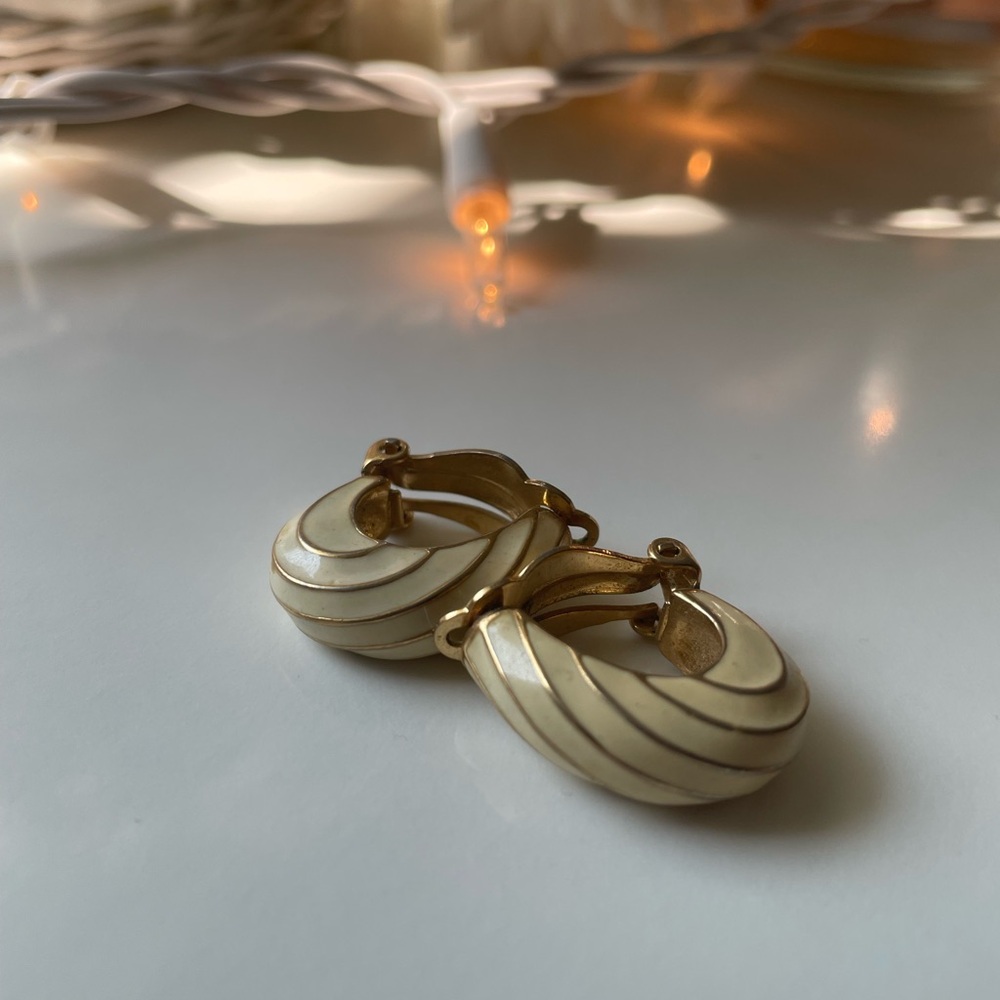 Vintage Nina Ricci Cream and Gold Tone clip on Earrings